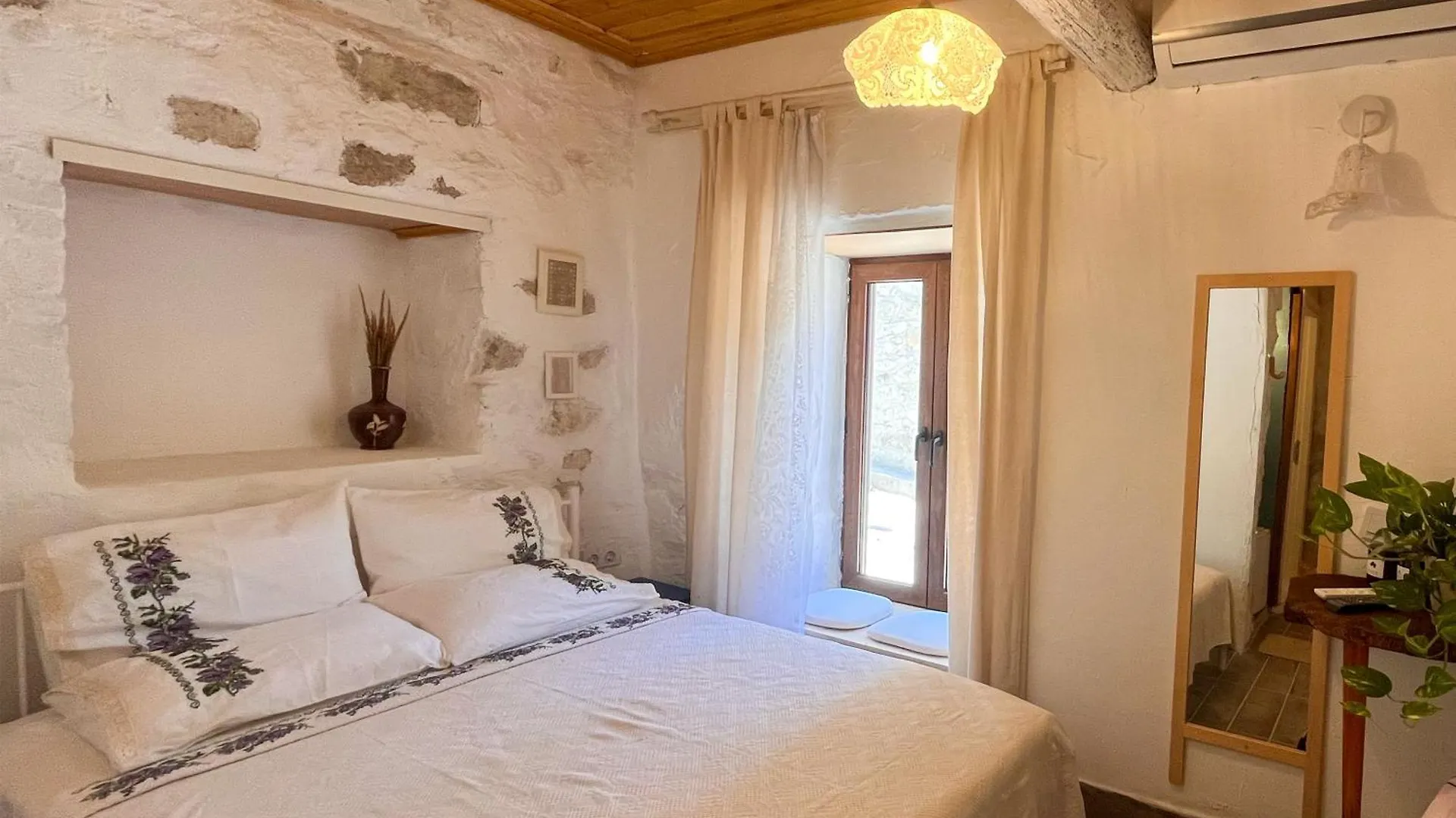 Esket Alacati Hotel